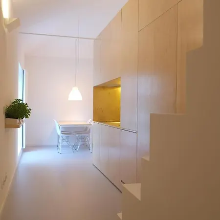 Serralves Designing شقة