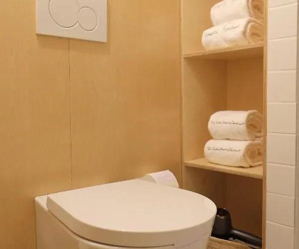 Serralves Designing Apartment Porto